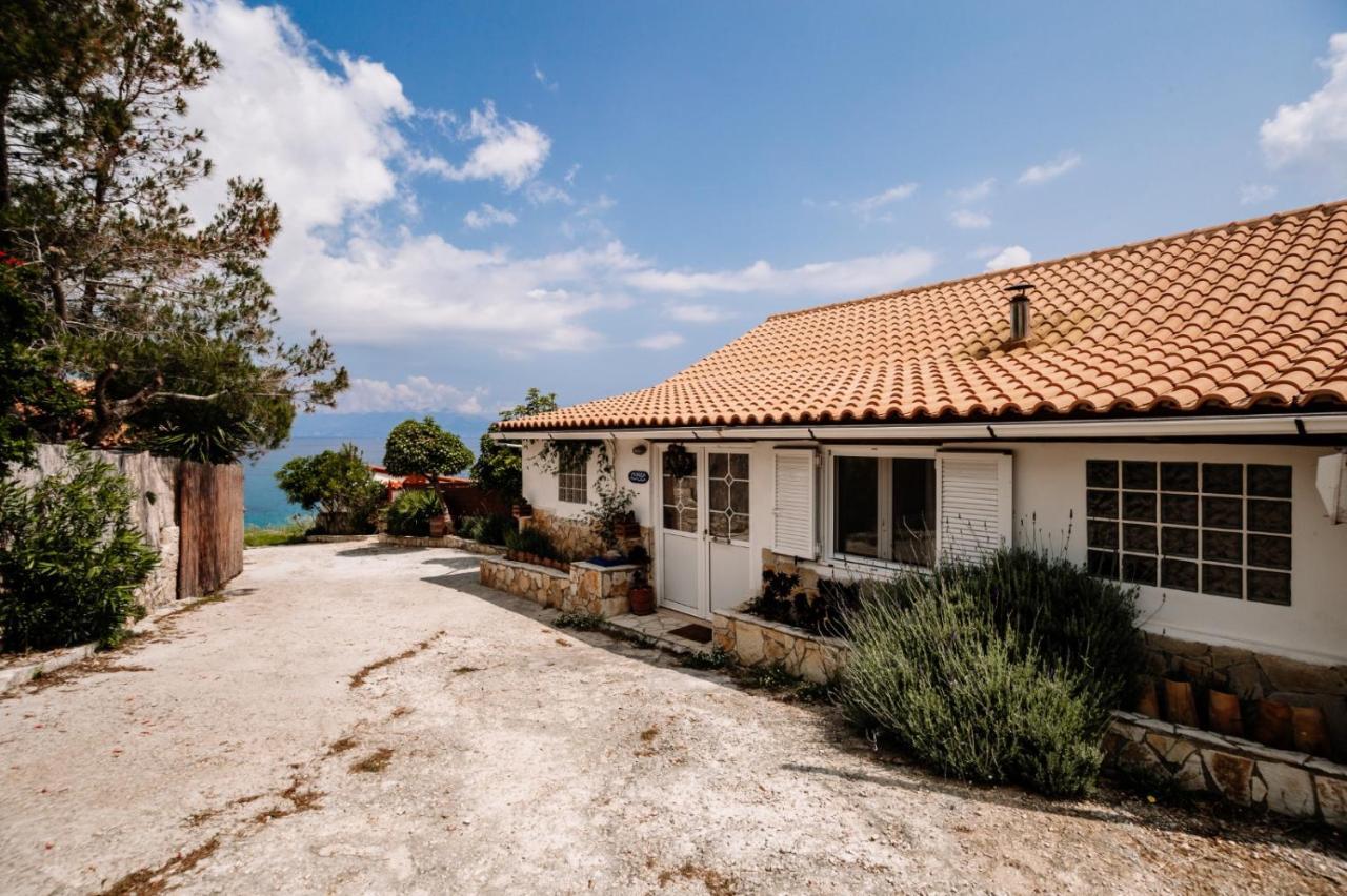 Floreika Studio By The Sea Skinaria ภายนอก รูปภาพ